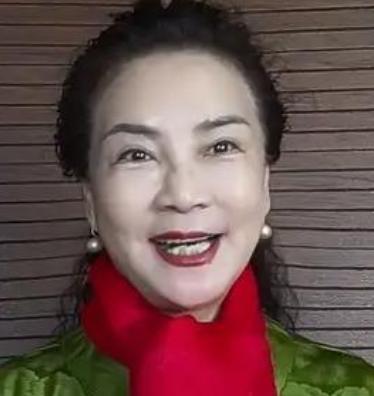 中国曲协副主席，吉林省文联副主席、省二人转艺术家协会主席闫淑平在新春寄语中表示，