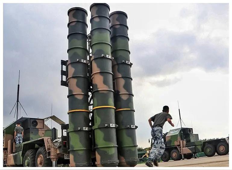 天时地利人和，解决台湾问题正当其时
 
实现祖国完全统一，是中华民族伟大复兴的核