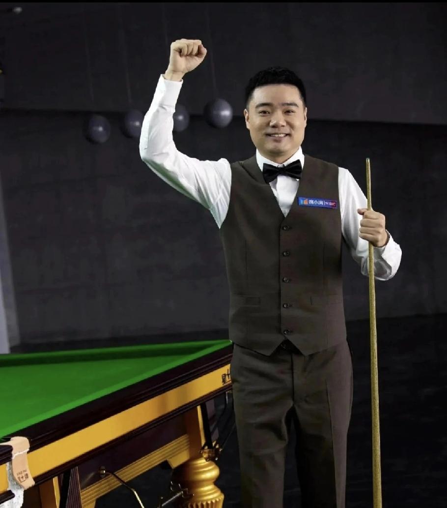 还有几个小时，万众期待的“双龙会”就将登场亮相，闪耀克鲁斯堡。

卫冕冠军赵心童