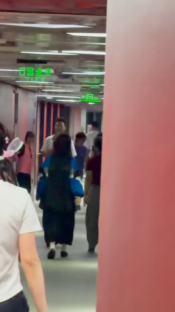 单依纯看蔡依林演唱会单依纯去了蔡依林演唱会 单依纯也去看蔡依林演唱会了真不错呀