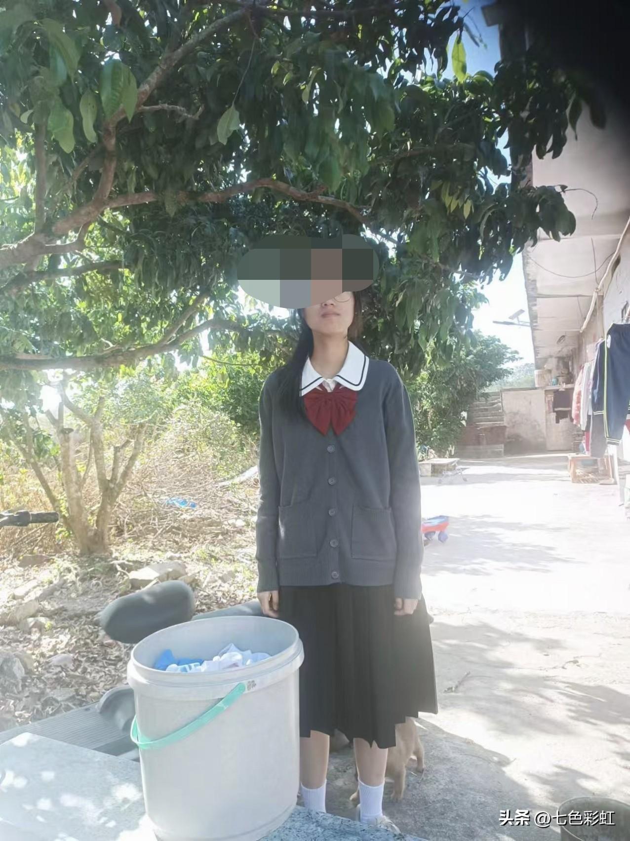 昨天我21岁大女儿生日，一想到两年来不怎么理睬我，冷漠，给她发信息不回，我就自私