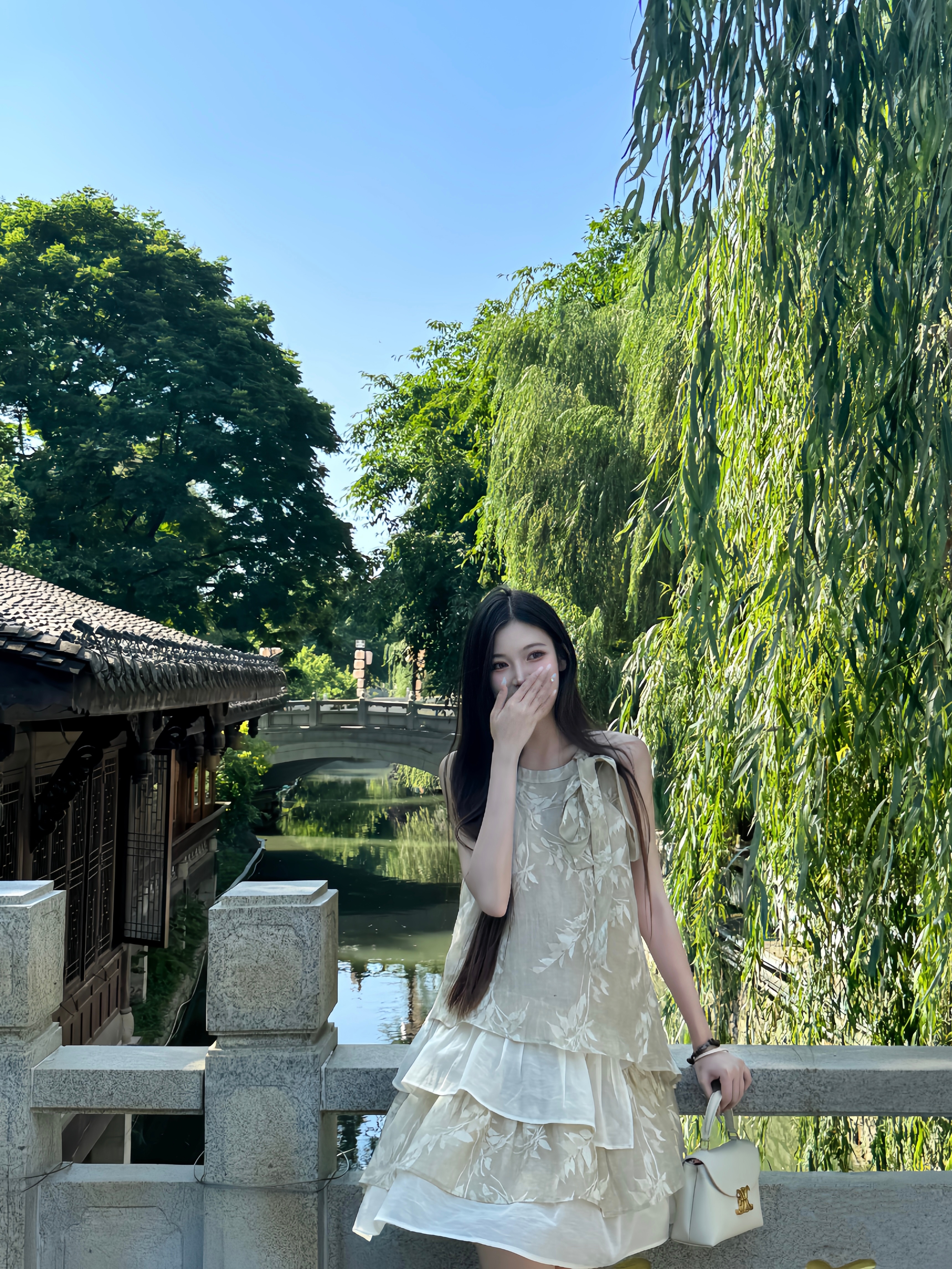 前段日子天气挺好 每周末的娱乐活动全是喝茶 晒太阳 露营 也是健康起来了  ​​