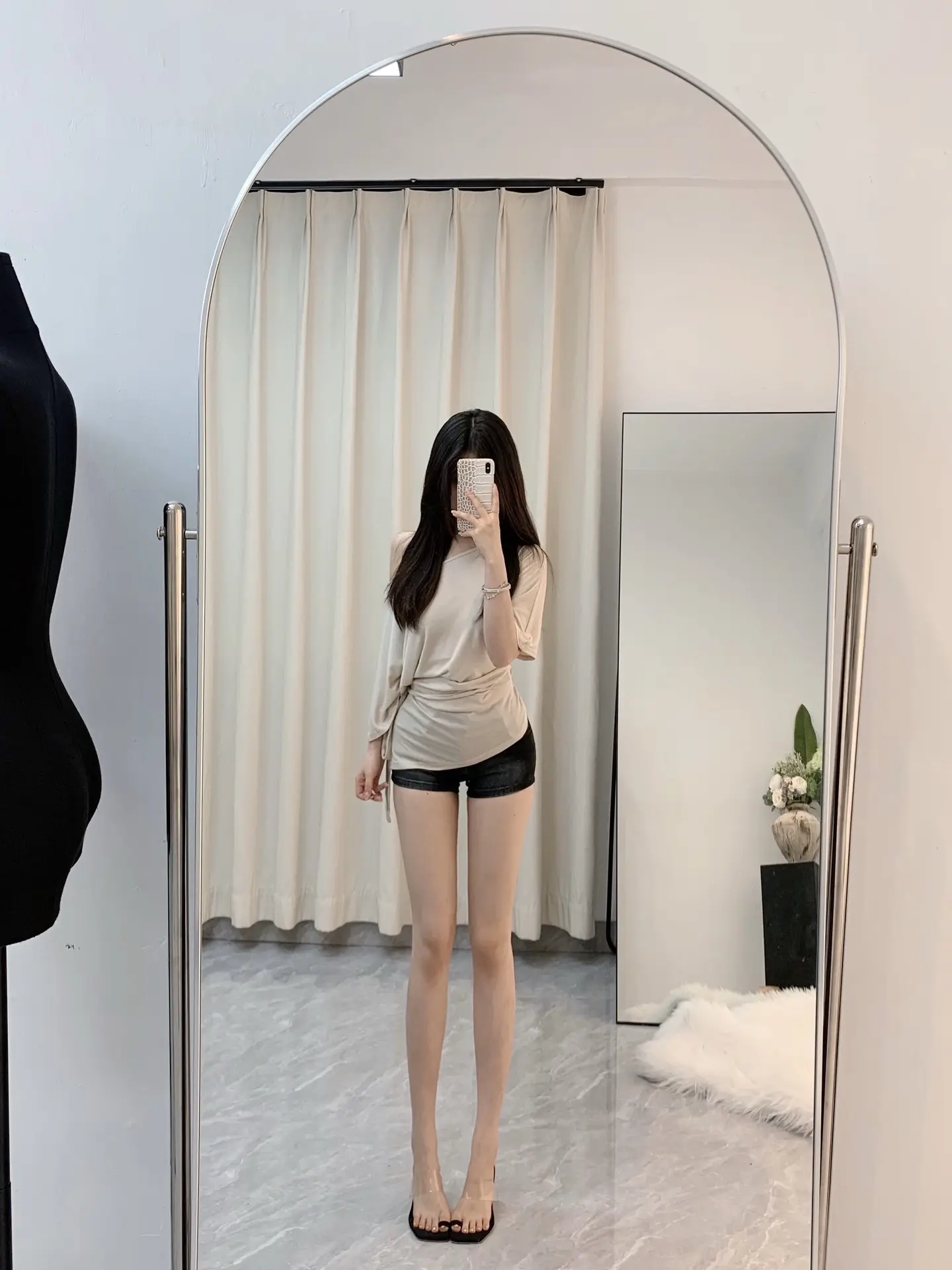 天天开心就会天天漂亮呀。