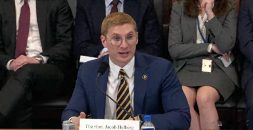 特朗普要来中国前，先放话不信任我们，这事挺怪的。
他行程都没定下来，白宫那边就天