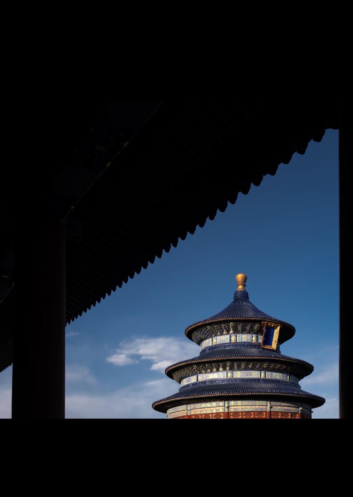 人一定要大量读书！

我发现长期读书的人都有一个共性；

博尔赫斯：“我一直以为