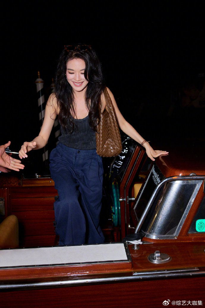 舒淇说放松也是一种能力 快节奏时代，更要听懂舒淇的话。别只顾着赶路，学会放松、积