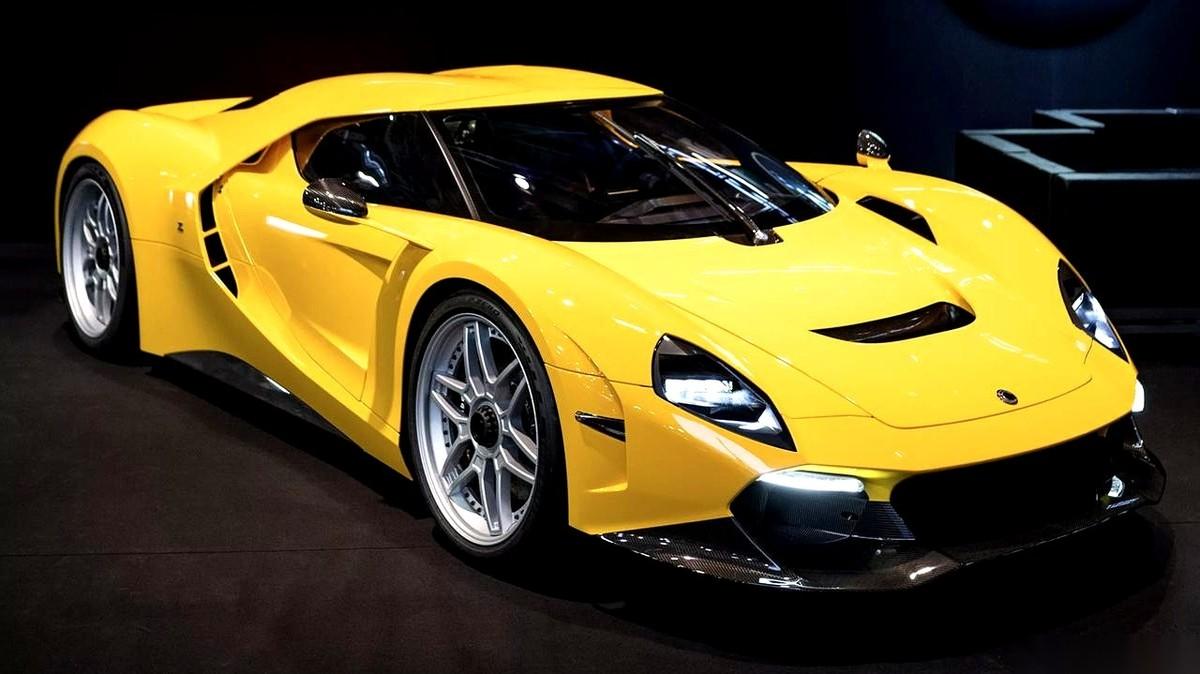 有时候你真得承认，人和人的差距，比人和狗都大。
全球就19个名额，一台车，250