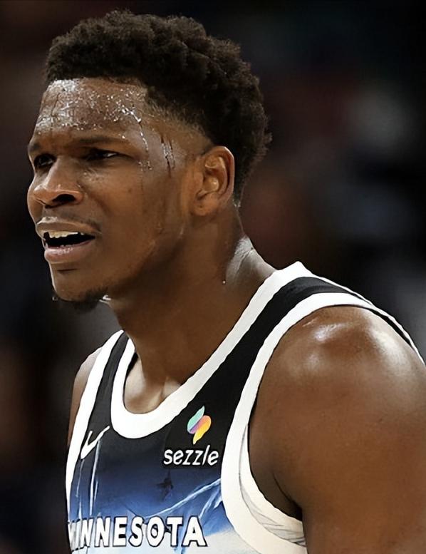 华子无缘评奖！名记炮轰65场规则：

“‘至少出战20分钟才算有效场次’这条规则