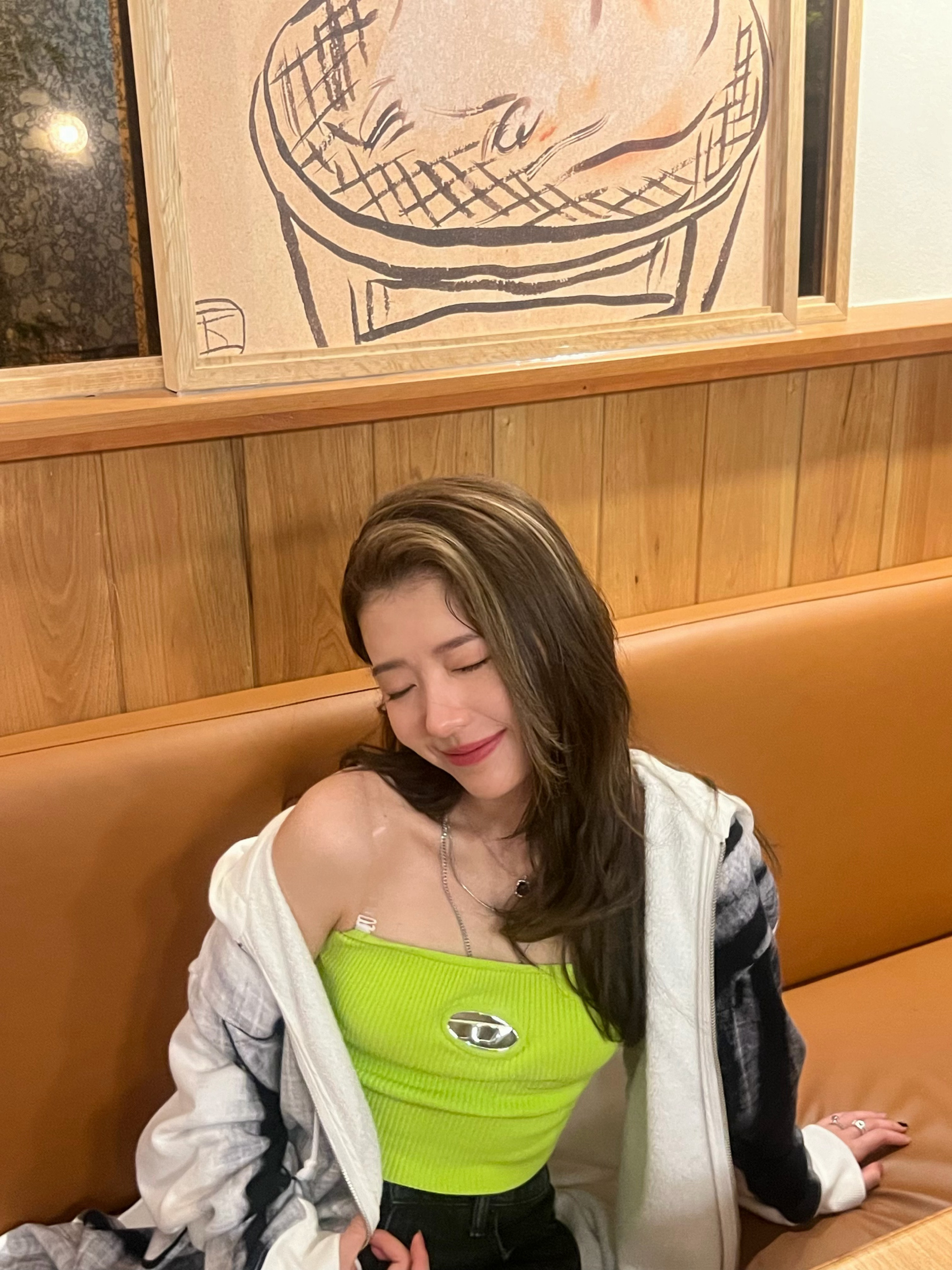 何蓝逗新角色被AI造黄谣谁被何蓝逗饰演的蔡掌珠圈粉了🙋♀️剧里直面AI造谣痛点