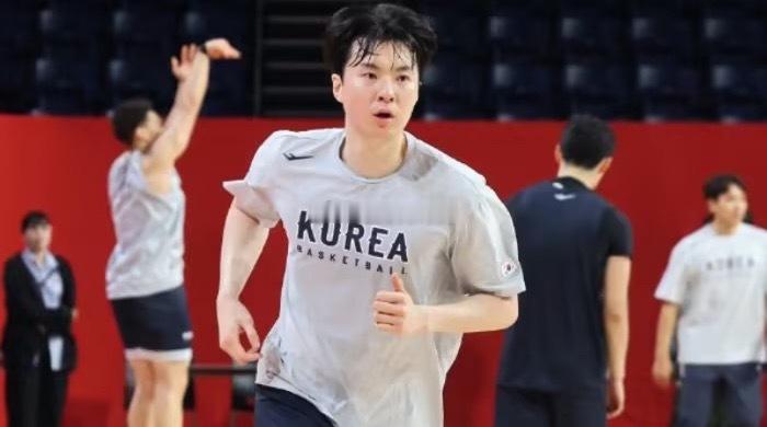 北京时间6月12日，韩国篮协对外宣布，李贤重6月25日前往美国，代表马刺出战NB