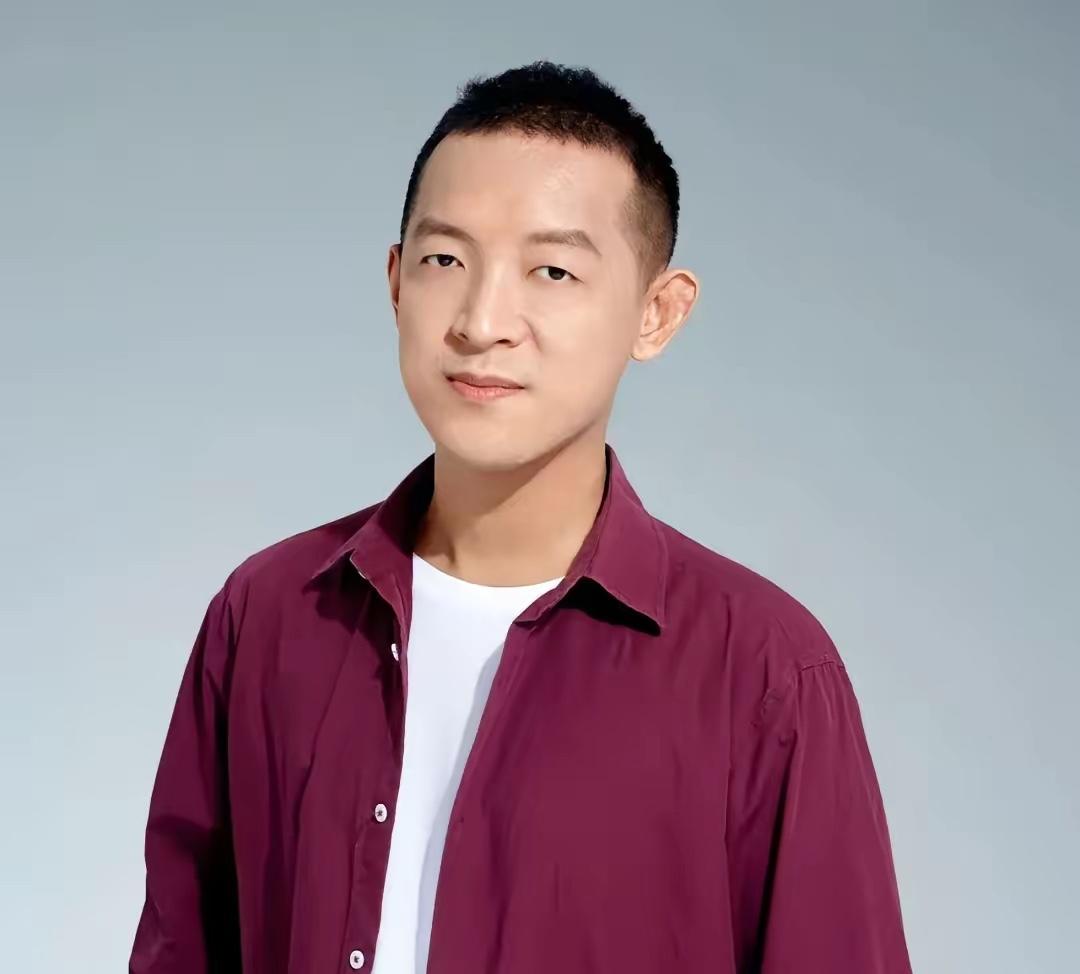 柳智宇还俗说寺庙人际关系比外面复杂，这真让人意外。想当年，18岁的他在国际奥数赛