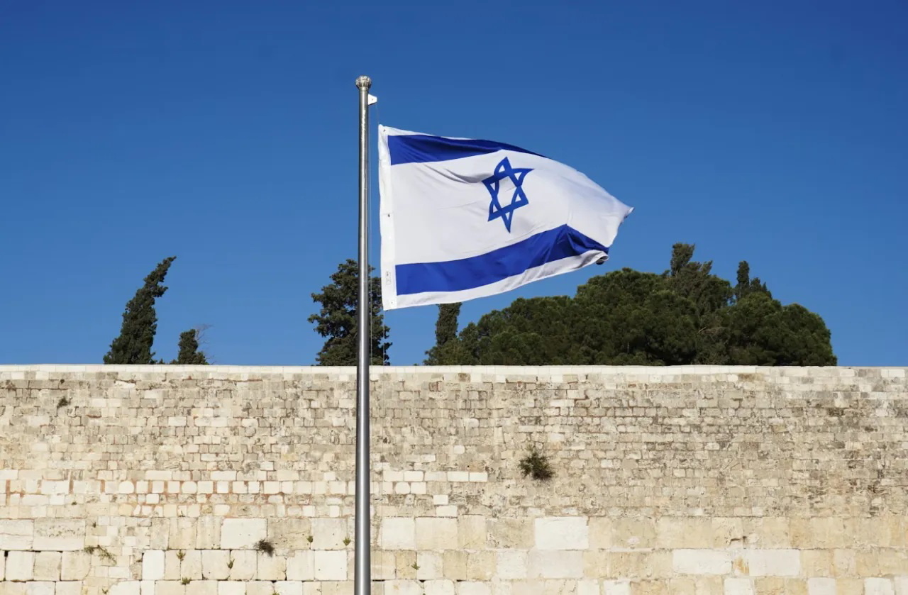 美伊以冲突幂谈天下国际局势 欧尔班下台后，欧盟或对以色列实施制裁据政客新闻网（P