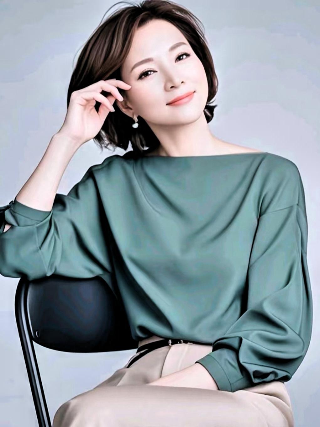 一个是沉淀多年的经典，一个是正在绽放的新蕊，各有各的韵味。你心里更偏爱的是哪一款