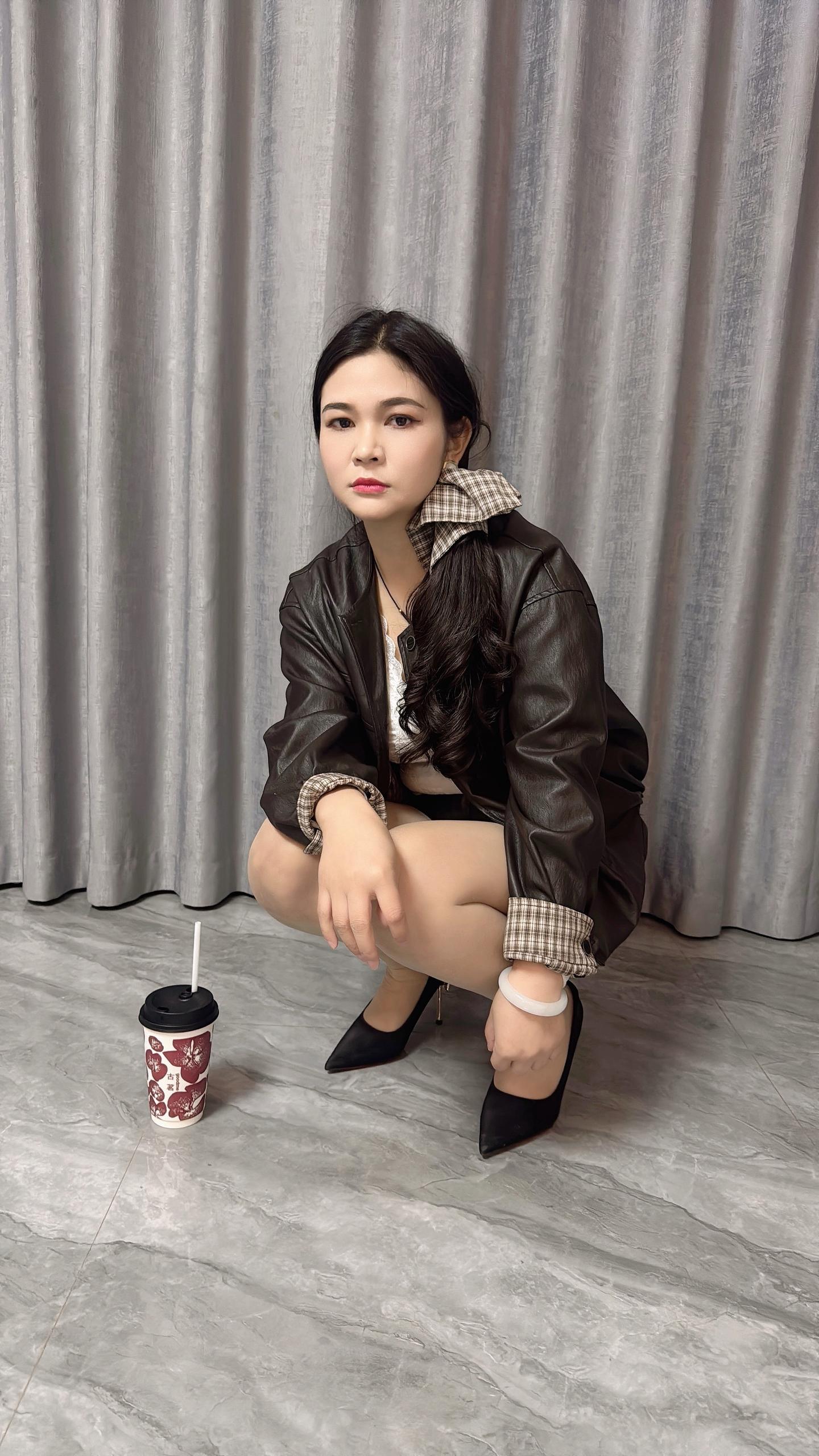 奶茶一杯快乐加倍