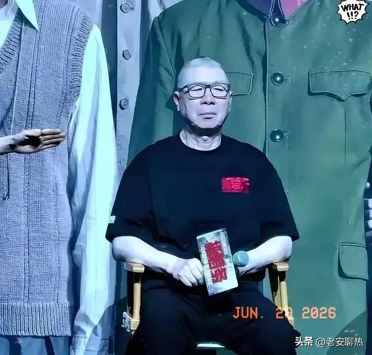 杨幂签过一个过亿的对赌协议。三年税后净利润不能低于3.1亿，完不成就得赔钱。她拿