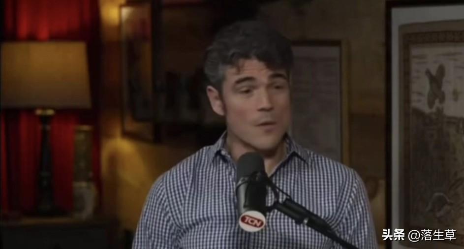 乔·肯特：伊朗并未处于研发核武器的边缘！

乔·肯特，许多人可能不认识，他于3月