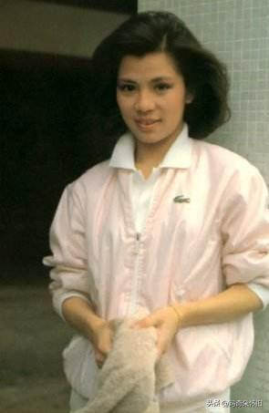 🎆永远的翁美玲👉她用短暂的时光，留下了永恒的经典，那份灵动与鲜活，至今仍让人