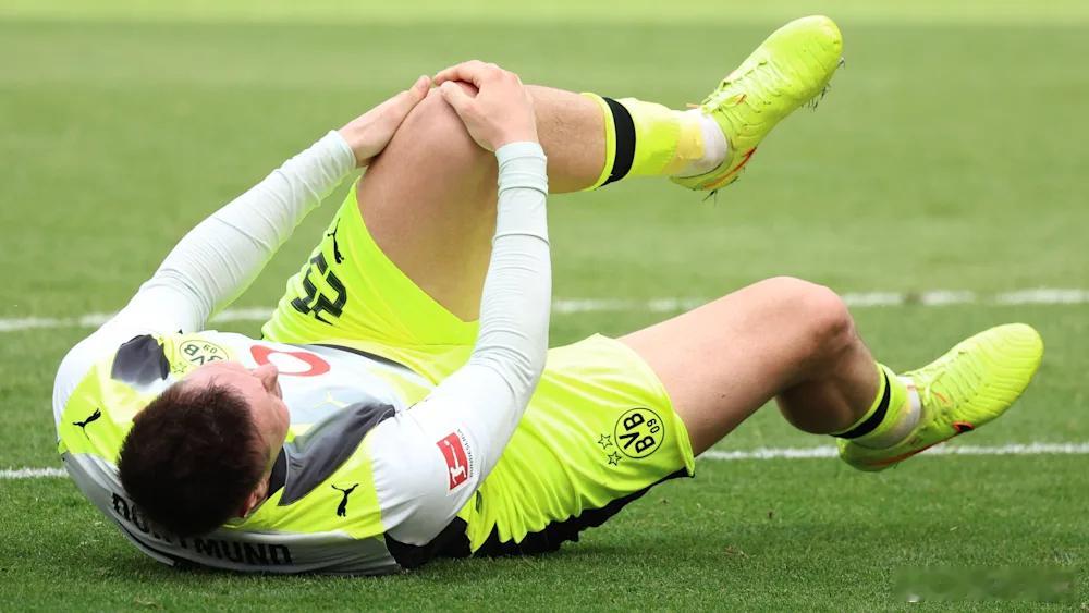 还好聚勒的伤病问题不大，他在和霍芬海姆比赛受伤下场后，德国媒体一度担心他就此提前