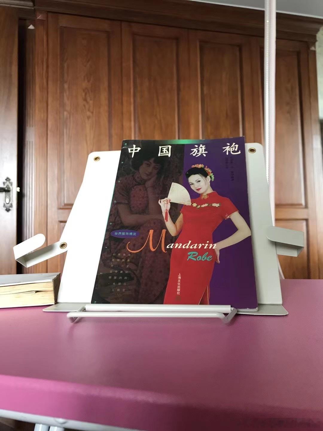 旗袍1990年40周岁半的正面照。那年我在福州，穿这件紫色旗袍，套一件我二姐编织