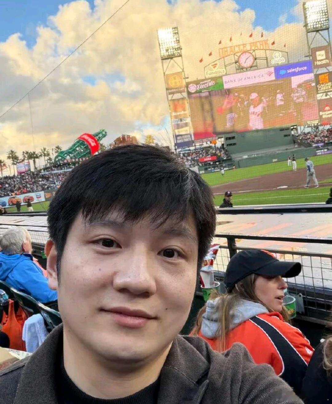 樊振东说仍在路上樊振东 放弃世乒赛后首次发声！樊振东感慨人性尺度不同：勇于发问的