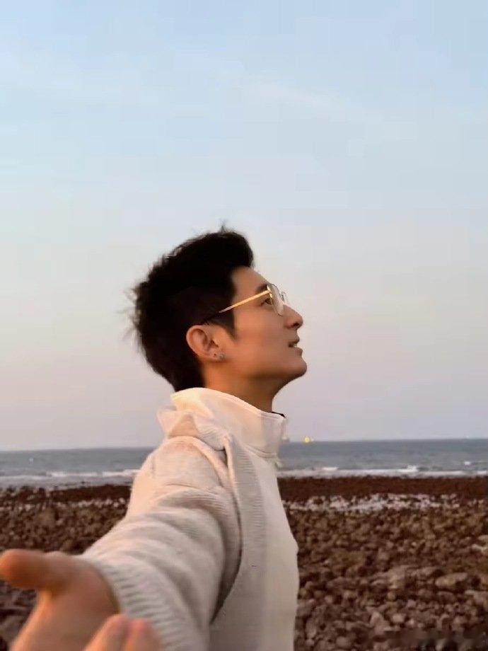 声鸣远扬全国三强亲爱的客栈路透声鸣远扬三强居然来亲爱的客栈当驻唱了！危晋宇的全能