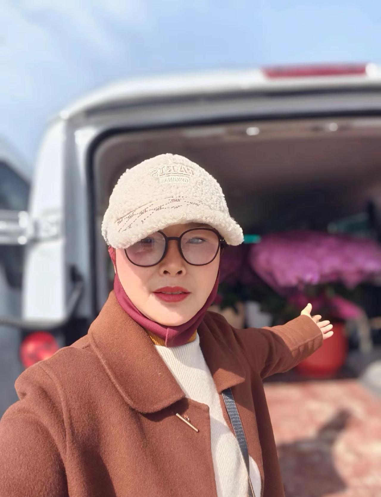 累了就歇，想要就追，缺钱就挣，对他人适度包容，对自己全力以赴[玫瑰][玫瑰][玫