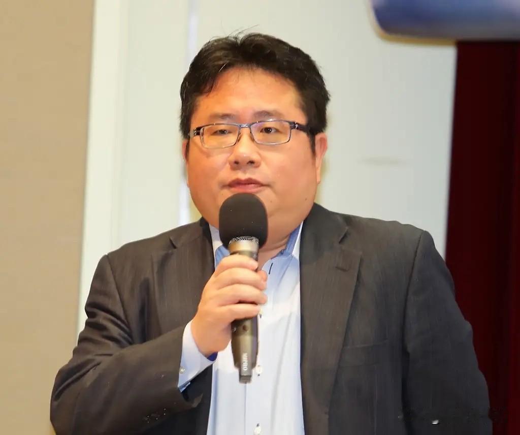 日本遗孤吃中国饭后“当鬼”，最近，日本裔媒体人、与"台独"势力常年勾结的矢板明夫