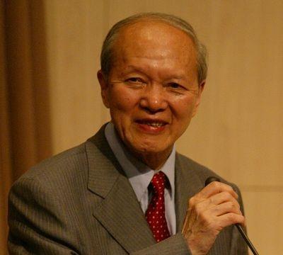 如何看待中科大学生在食堂留言板许愿帝王蟹？
------------------