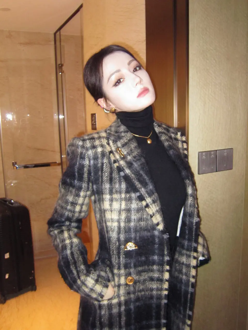 就这个推理爽，就两天三种妆照不一样的风格，太美啦，爽爽爽