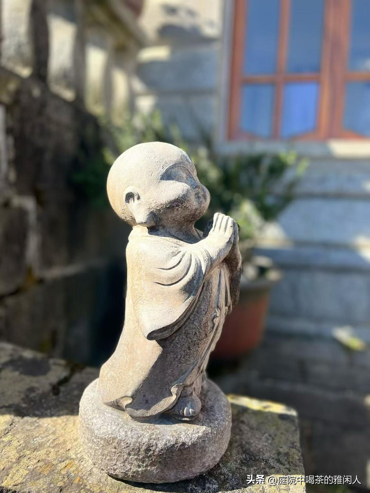 真的越听越扎心，现在中年失业太常见了，想再找份工作，简直尴尬到不行！

听一个做