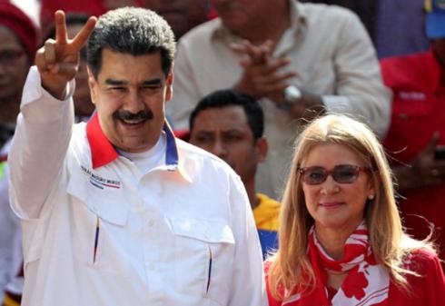 【美抓捕马杜罗夫妇，特朗普称其未躲进安全空间】美媒称，周六凌晨，美军“三角洲部队