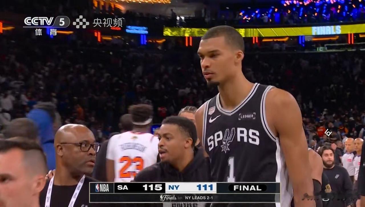 马刺还有希望！

在刚刚结束的NBA总决赛第三场比赛中，圣安东尼奥马刺客场115