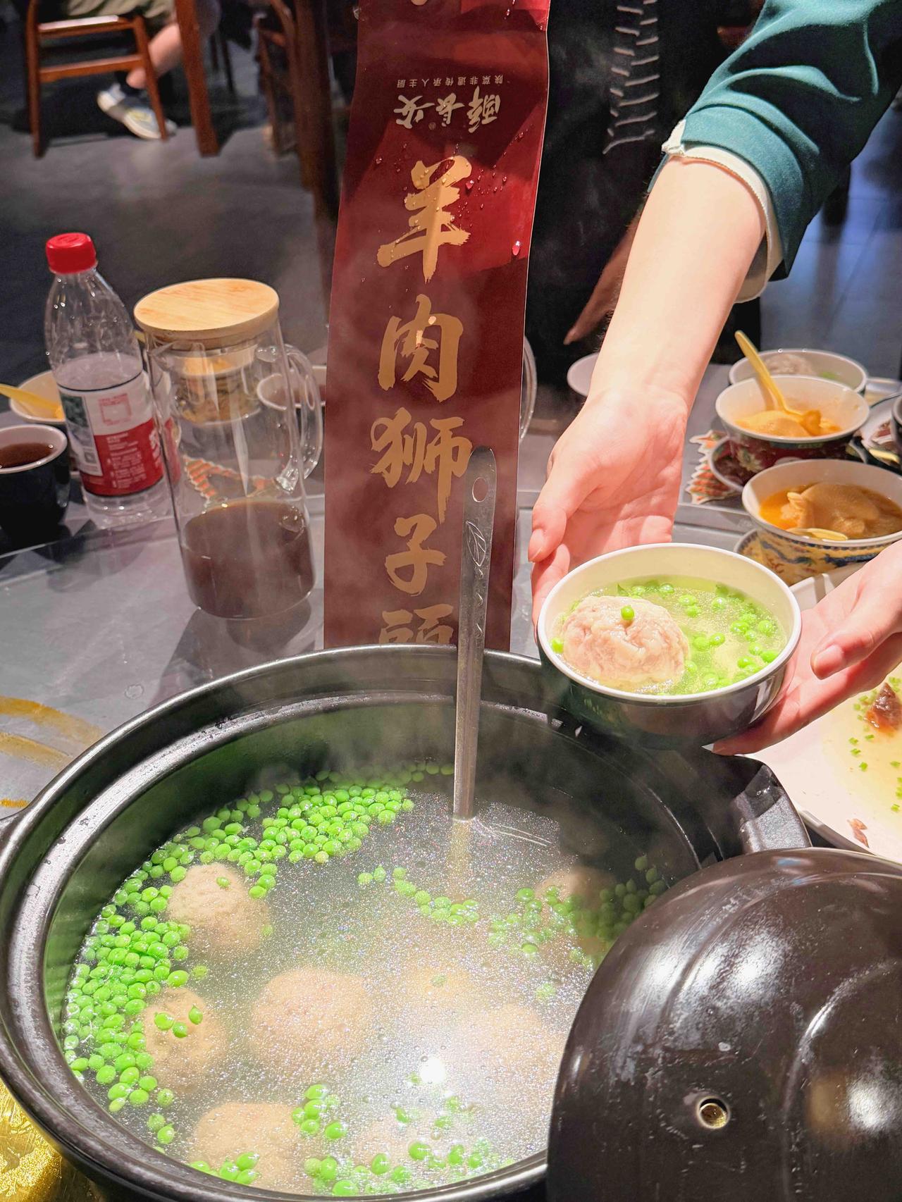 西安老陕菜馆醉长安上新啦！
招牌独家500天散养无抗葫芦鸡，原生态肉质不掺激素；