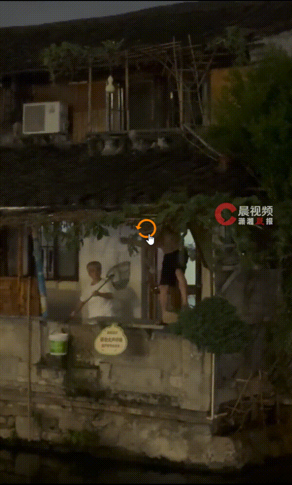 好好好，支持“葫芦娃爷爷”把葫芦摘了[强]！

大家的安全比什么都重要，不要再人
