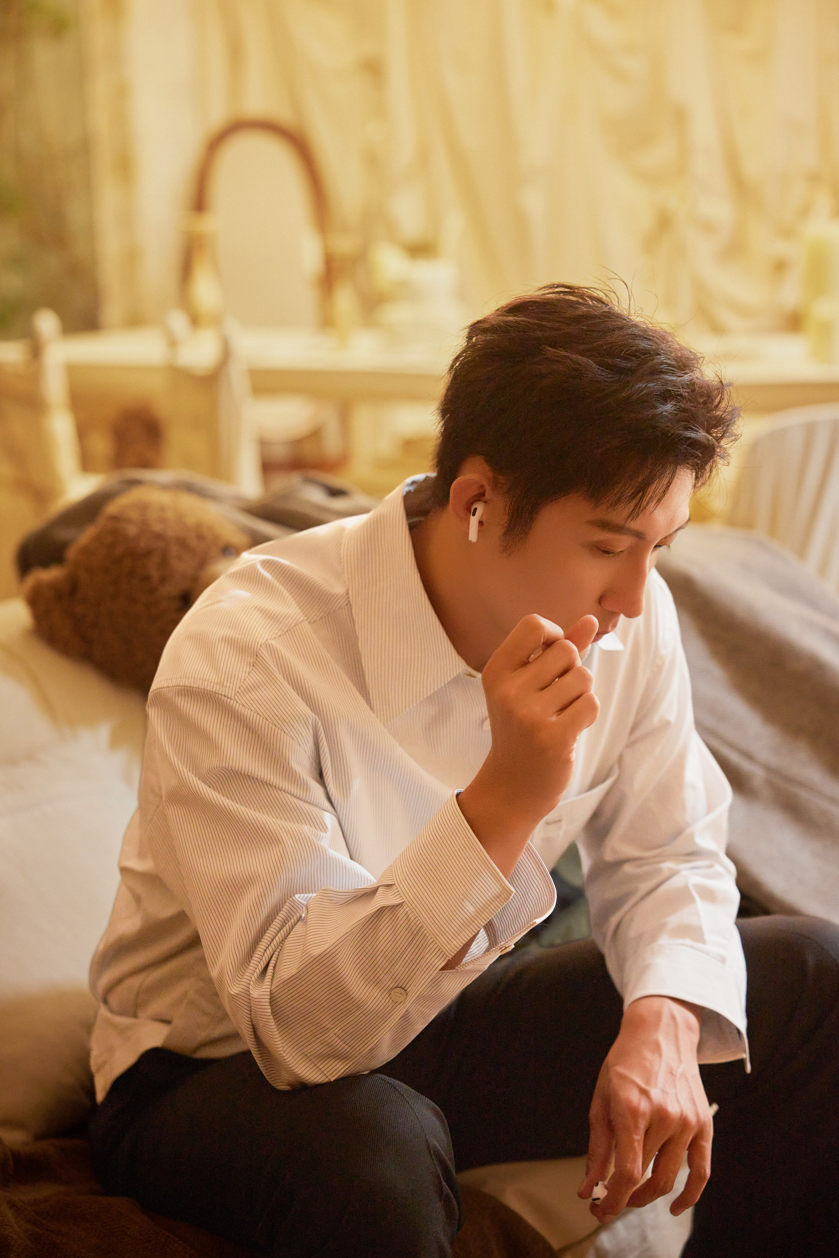 下班！下班！开会开得人麻了！！抓紧回家准备开夜里的周例会Eric周兴哲《想念你想