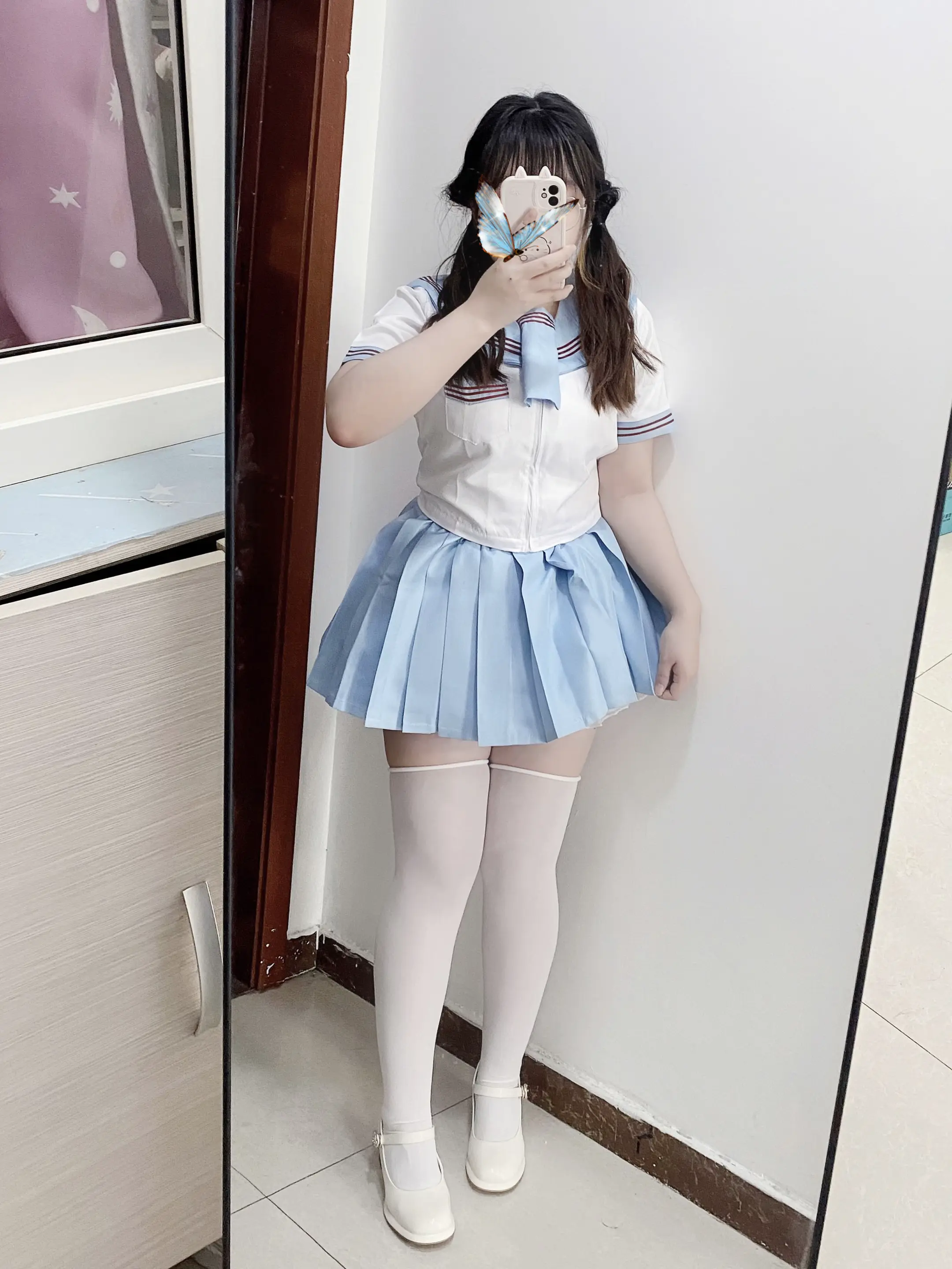 对不起总是离开你那么远 其实 我的心 也好想好想再靠近你近一些