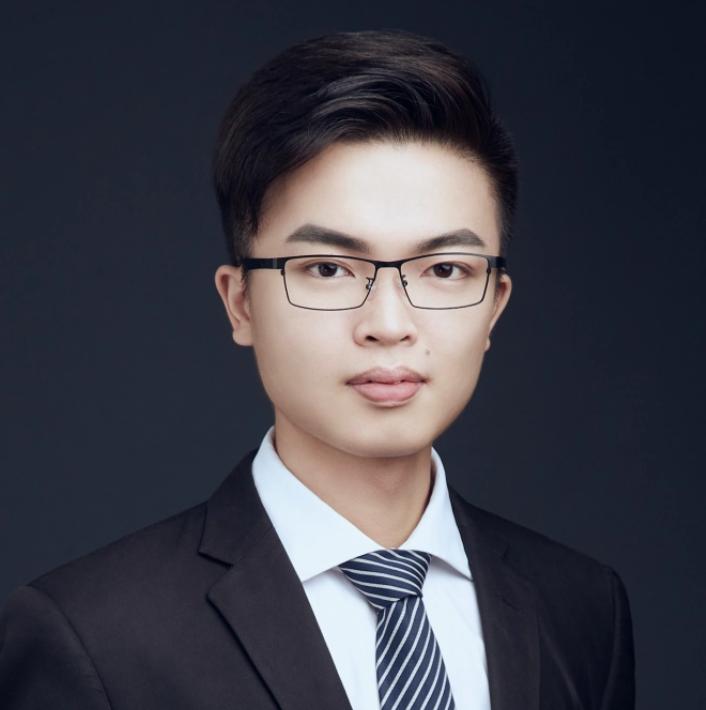 杨植麟，汕头市理科状元，获清华特等奖学金的天才学霸，美国卡内基梅隆大学优等博士，