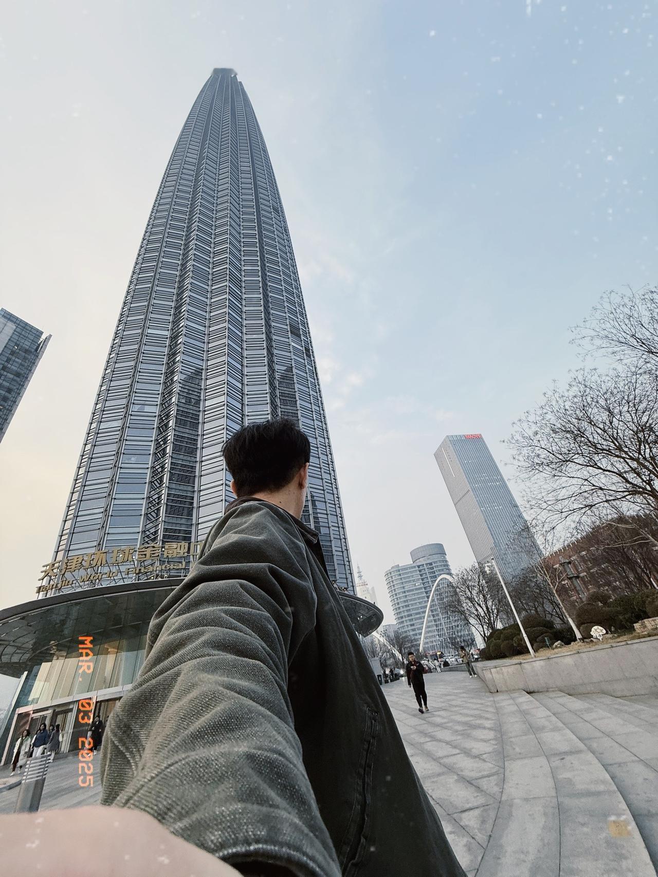 建筑是一座城市的名片，初次来天津，不愧是直辖市👍建筑很漂亮很高级！天津 天津同