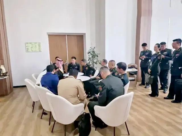全是亮点！这次中国防长与中东老朋友会面交流，让世界见识了中国防长务实外交的魅力所
