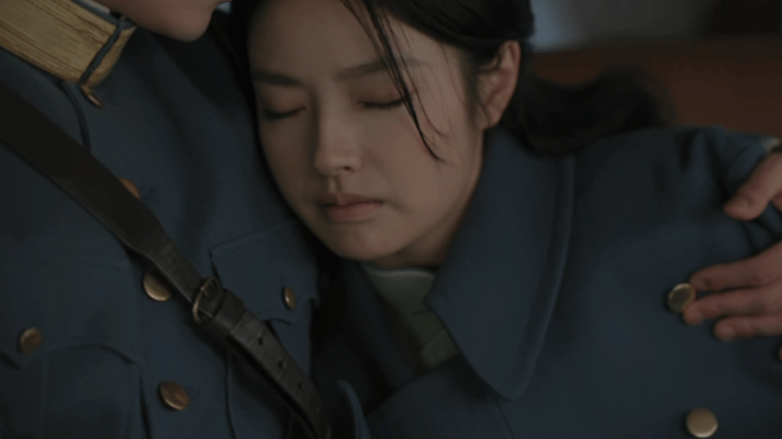 玉簟秋19集女主还没爱上男主 叶平君不是冷，她是太怕了。母亲惨死、身份悬殊、身边