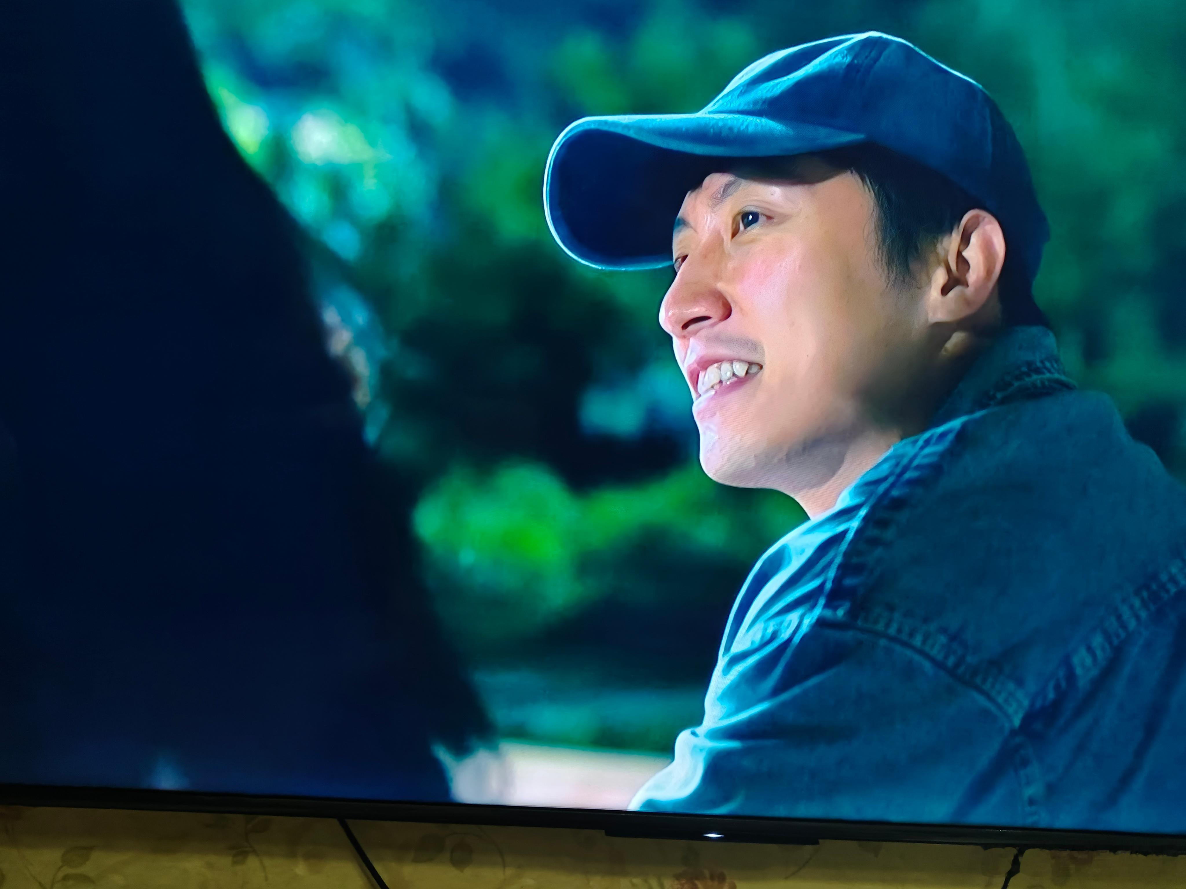 关晓彤成年后演技停滞甚至倒退，但影视资源一直很好！和李昀锐林一王安宇看起来更配，