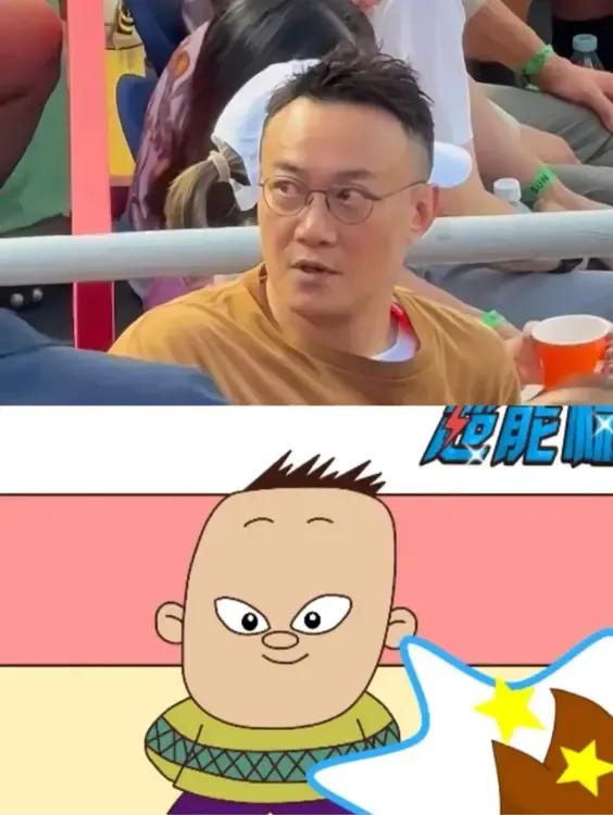 一旦接受了这个设定……
对不起，但是真的好像！还我卷毛陈奕迅！