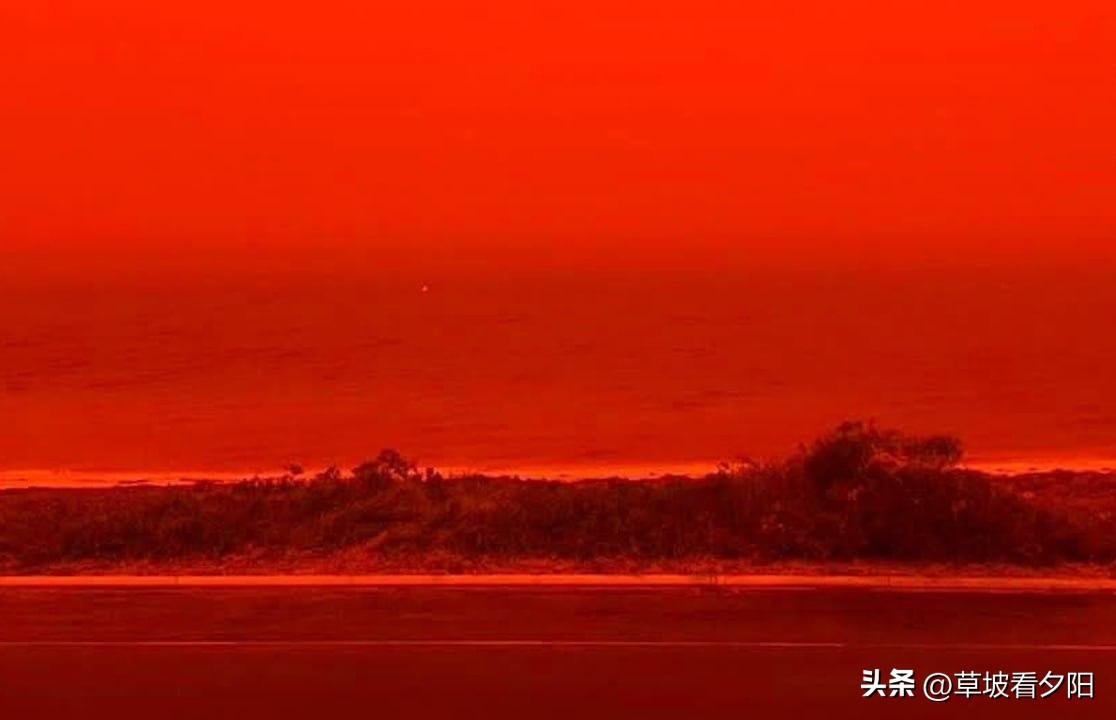 热带气旋“纳雷尔”席卷澳大利亚，强风卷起漫天沙尘，将天空染成骇人的橙红色，多地进