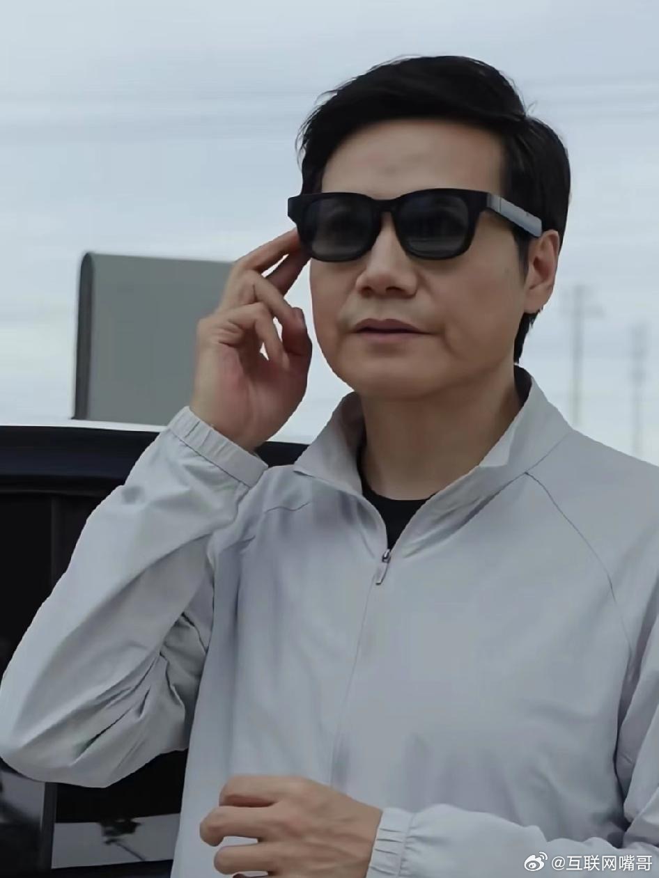 王腾走后，这三大难题怎么解决？第一，谁来接手负责红米？这事发生得感觉挺突然的，一