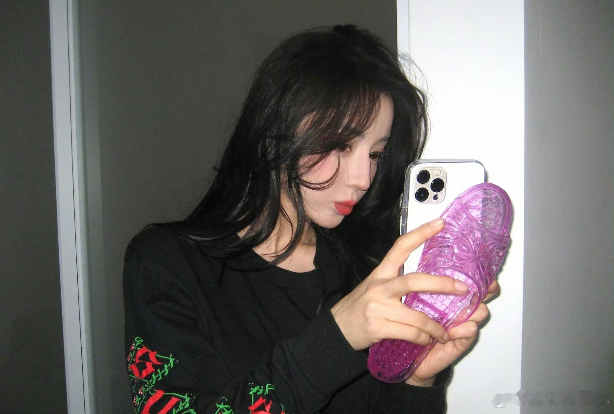 谁给迪丽热巴买的手机壳哈哈哈，看看你们用过最离谱最抽象的手机壳！