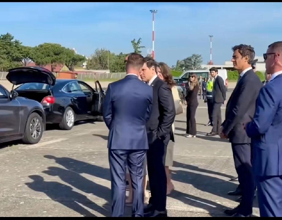 前些天，特朗普和教皇“拌嘴”了，还和意大利总理梅洛尼也“拌嘴”！
这不，卢比奥就