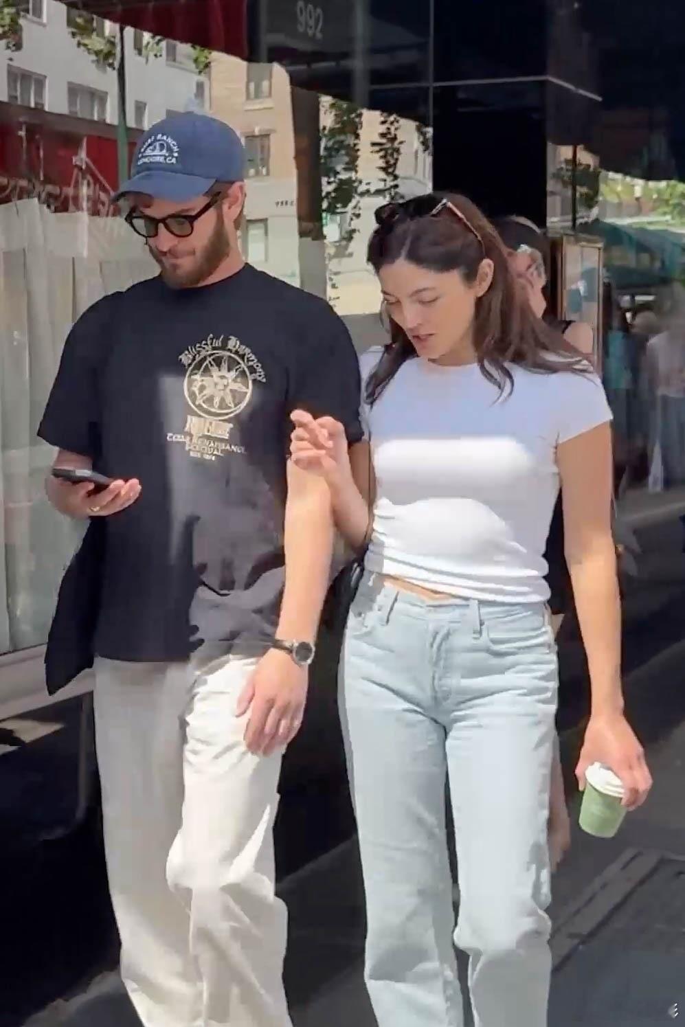 Andrew Garfield and Monica Barbaro spott