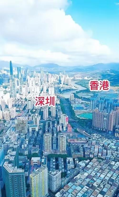 深圳不再遥望香港了，这组GDP数字看得人着实感慨。
1990年深圳全年GDP才1