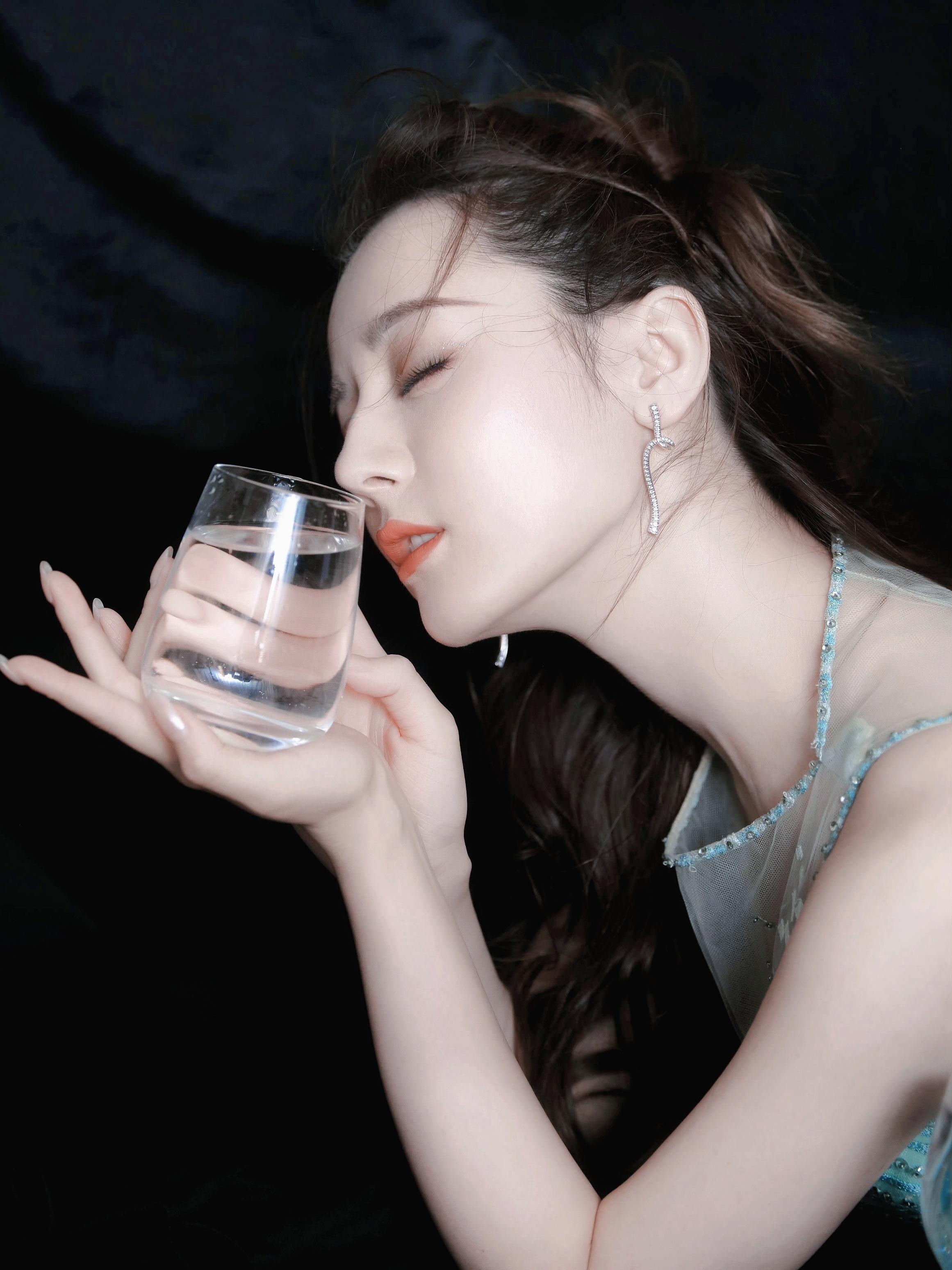 静谧之海🍸🧊☆.⁺  