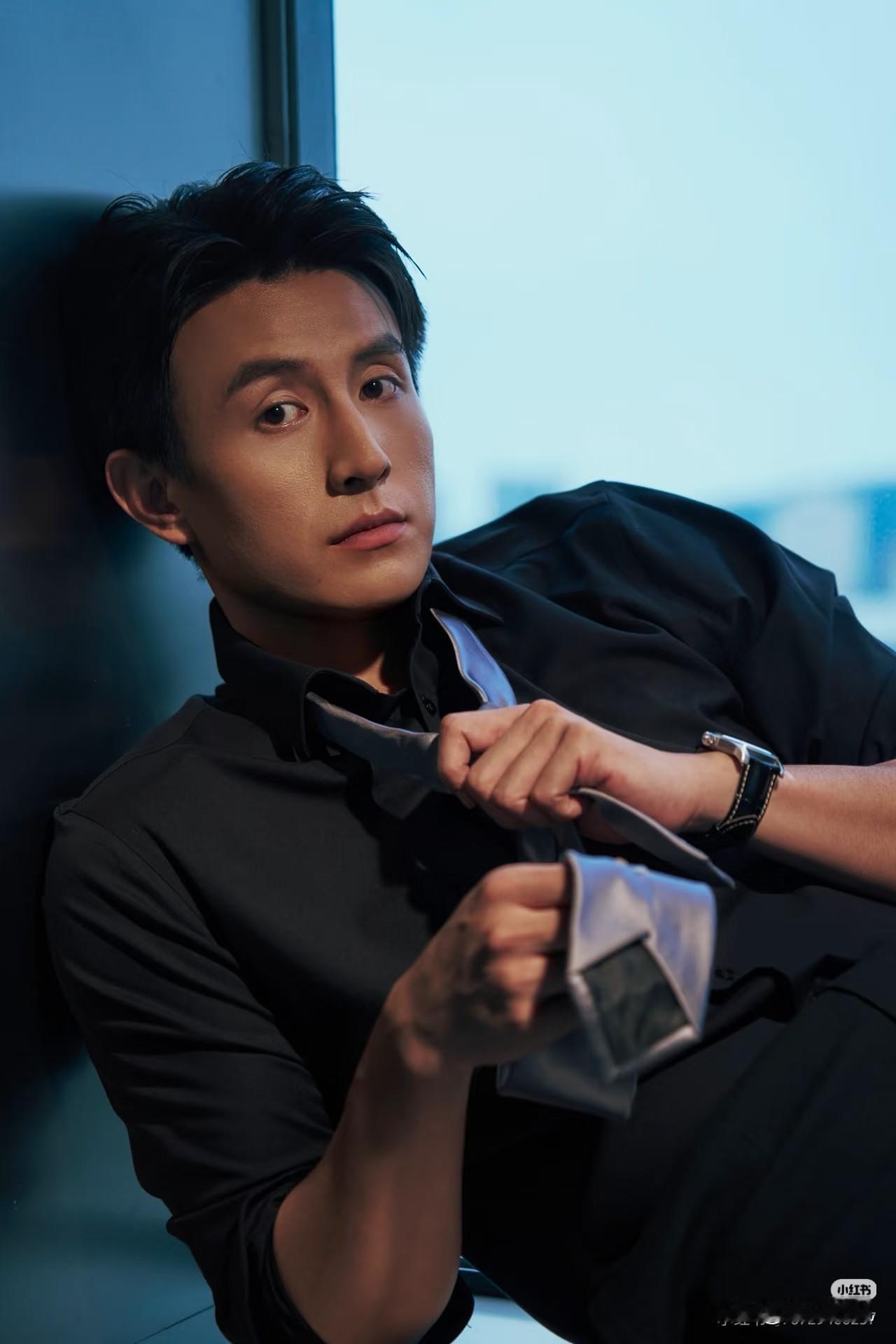 救命啊！
刘萧旭这次演的霸总，
实在是让人顶不住啊！

刷完了《掌心窥爱》，我发